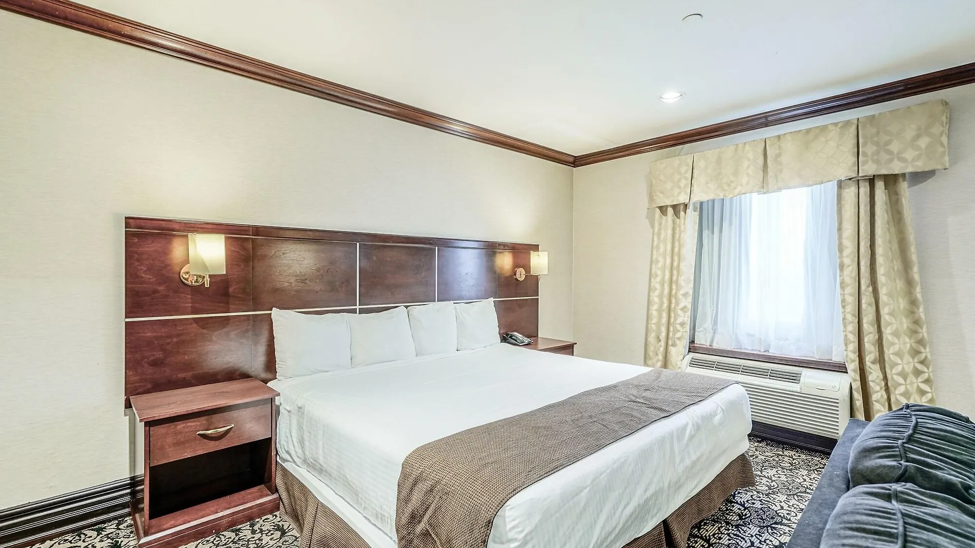 Woodbine Hotel & Suites Toronto Canadá