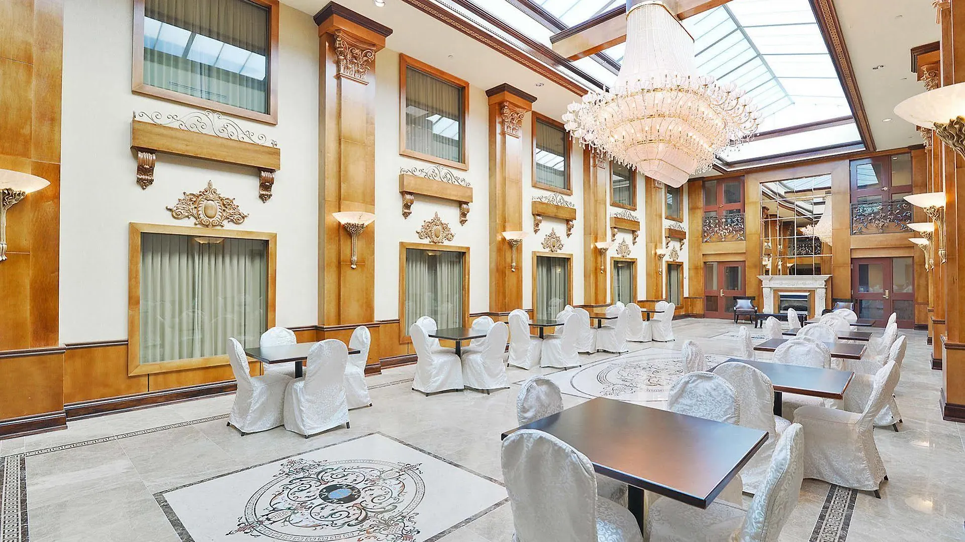 Woodbine Hotel & Suites Toronto
