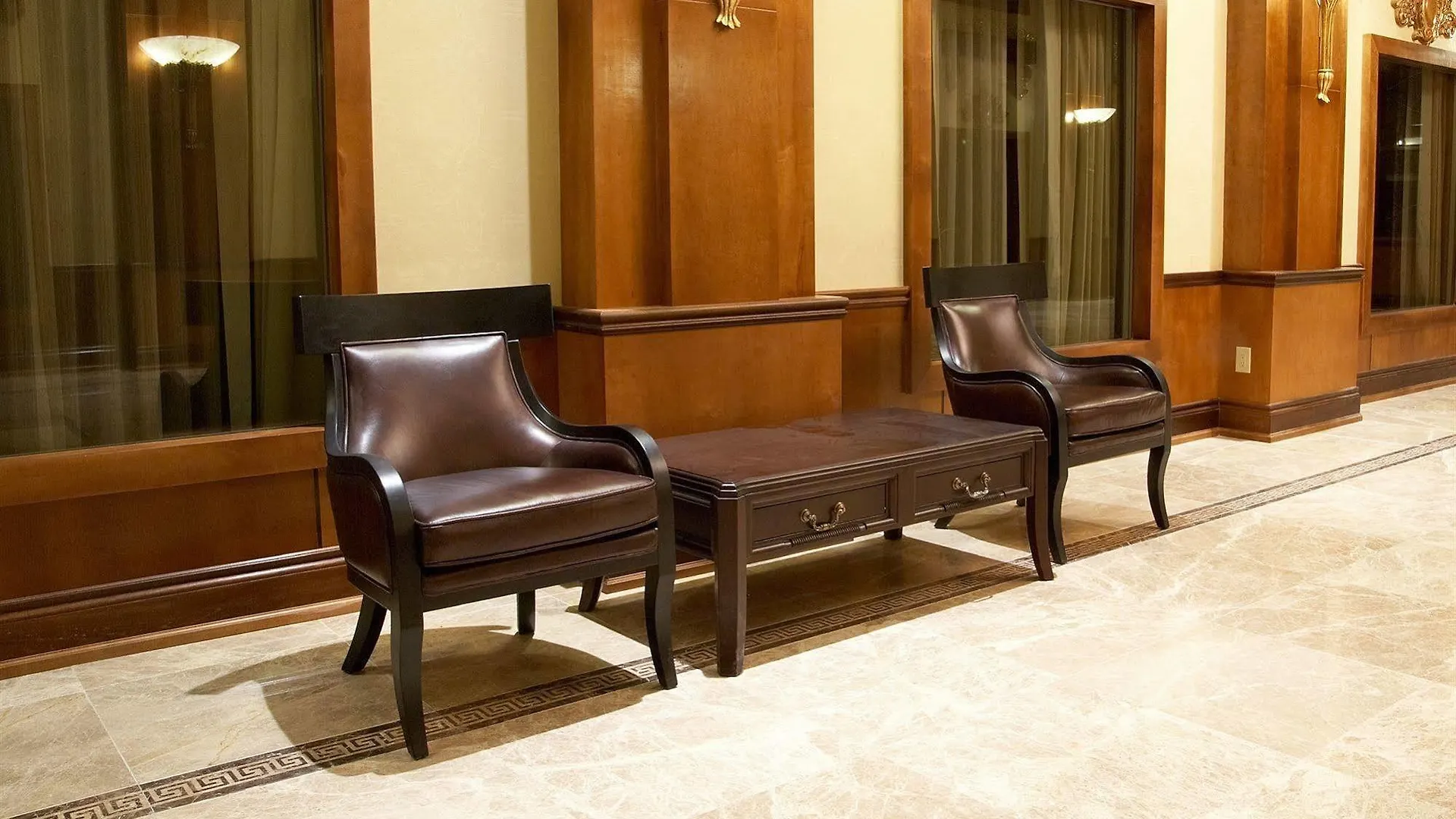 Woodbine Hotel & Suites Toronto 3*,
