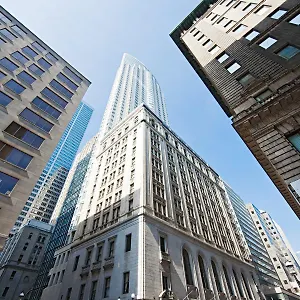 **** Hotel One King West And Canadá